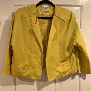 Bolero jacket with pockets